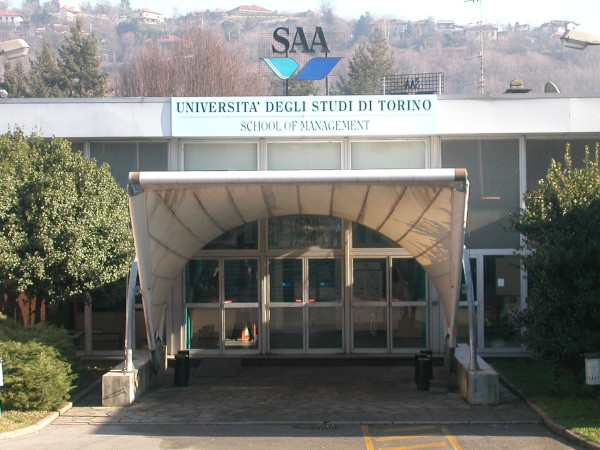 Ingresso della sede SAA School of Management a Torino